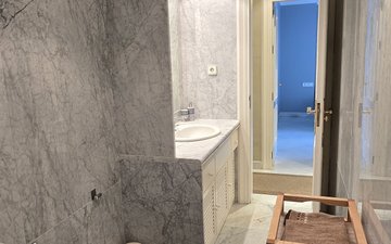 Property slide 44