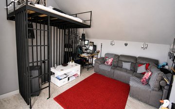 Property slide 17