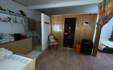 Property slide 10