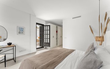 Property slide 18