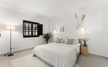 Property slide 21