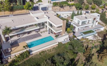 Property slide 106