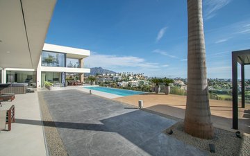 Property slide 31