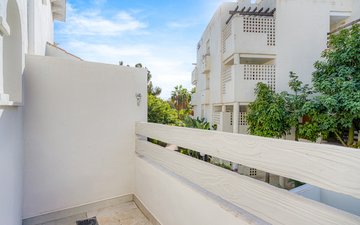 Property slide 16