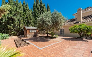 Property slide 17