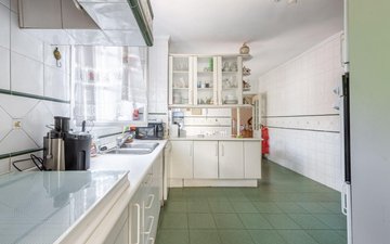 Property slide 21