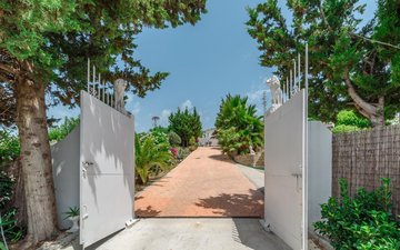 Property slide 8