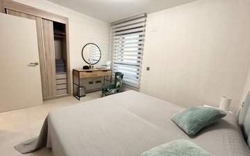 Property slide 25