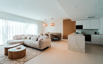 Property slide 10