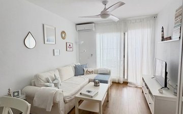 Property slide 17