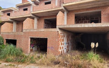 Property slide 17