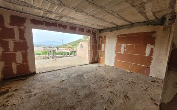 Property slide 21