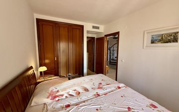 Property slide 22