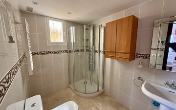 Property slide 24