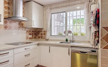Property slide 17