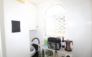 Property slide 21