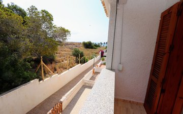 Property slide 18