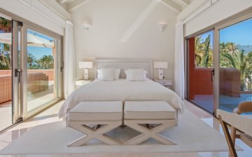 Property slide 25