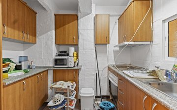 Property slide 17
