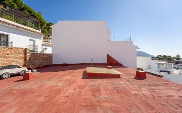 Property slide 23