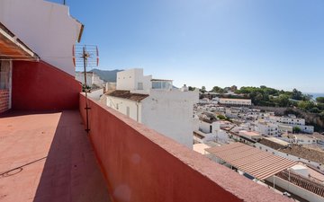 Property slide 29