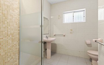 Property slide 21