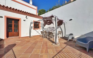 Property slide 16
