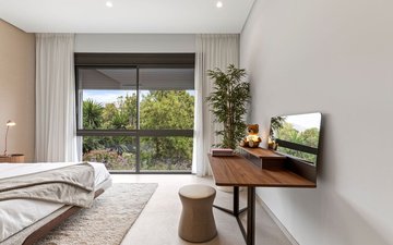 Property slide 25