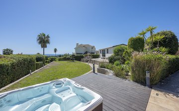 Property slide 20
