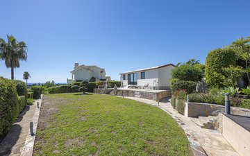 Property slide 48