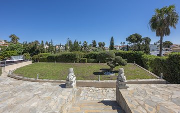 Property slide 60