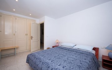 Property slide 16