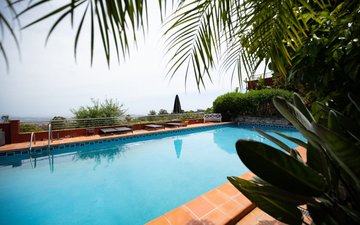 Property slide 22