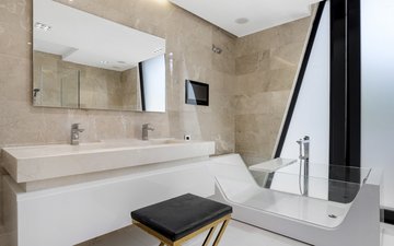 Property slide 16
