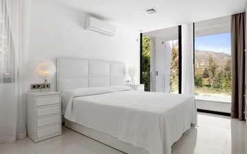 Property slide 17