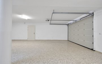 Property slide 31