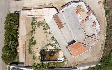 Property slide 11