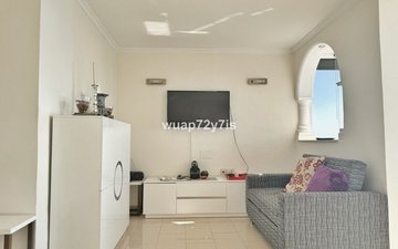 Property slide 10