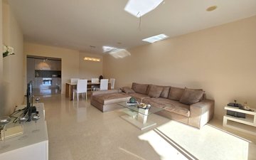 Property slide 18