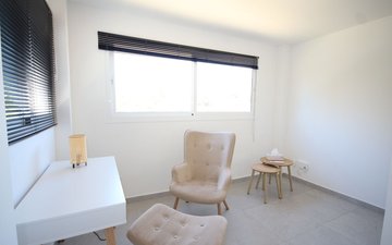 Property slide 20