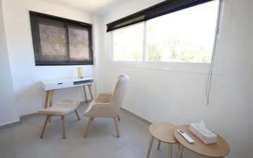Property slide 22