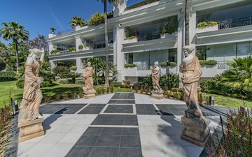 Property slide 39