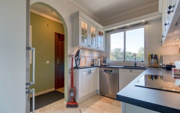Property slide 25