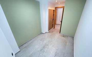Property slide 22