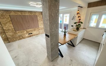 Property slide 32