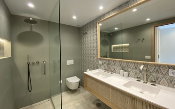 Property slide 10