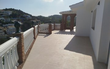 Property slide 22