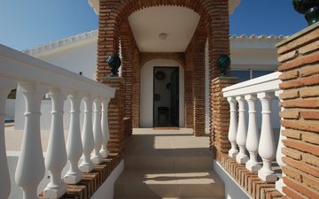 Property slide 24