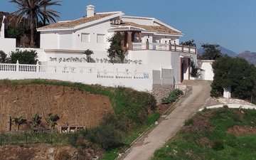 Property slide 93
