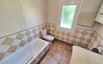 Property slide 28